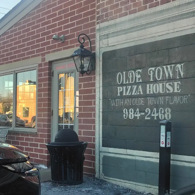 Olde Town Pizza House - Amherst, OH