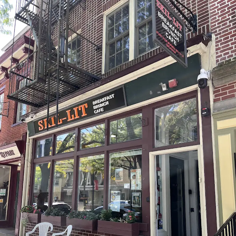 Skil-Lit Cafe
