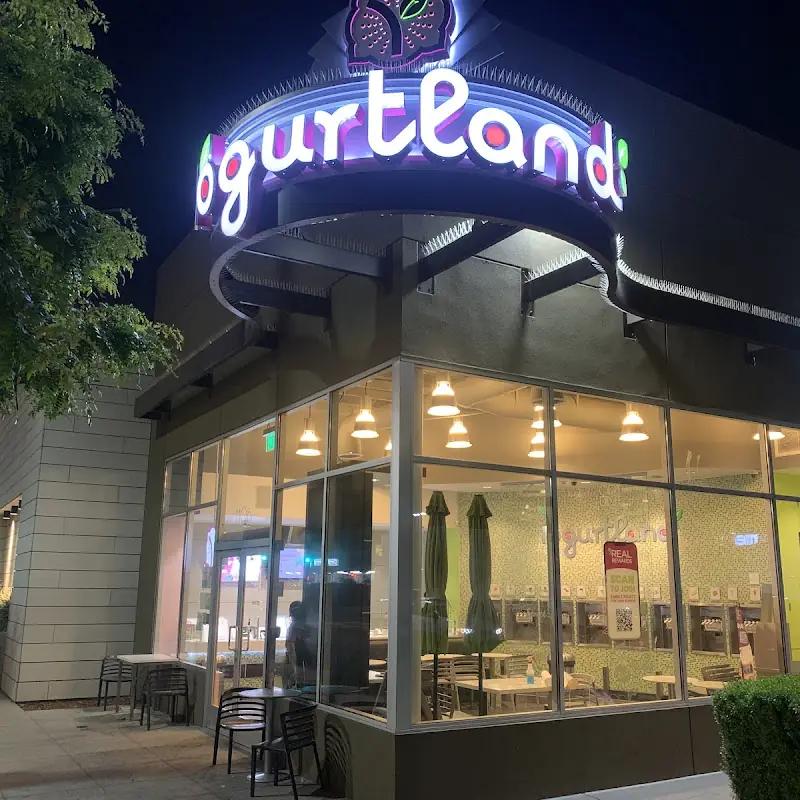 Yogurtland San Fernando