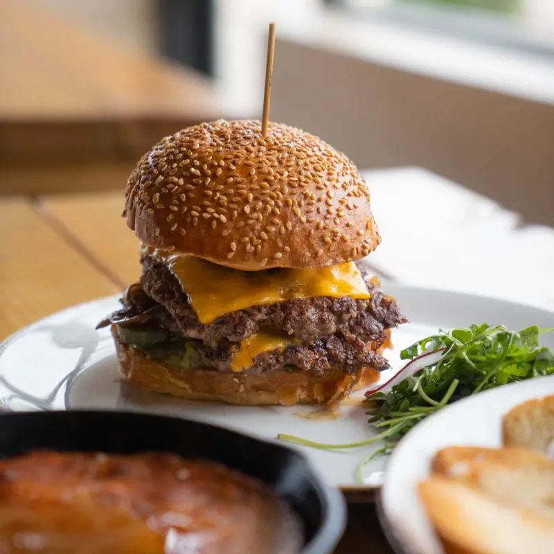Kids Cheeseburger
