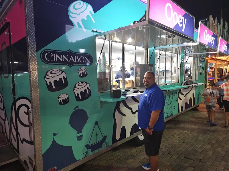Cinnabon