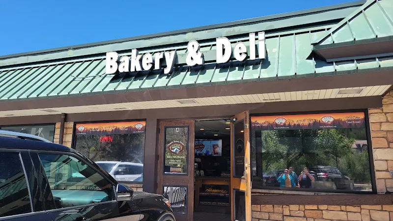 Avon Bakery & Deli