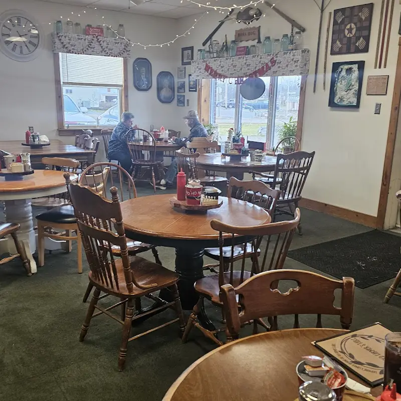 The Old Farmer's Table
