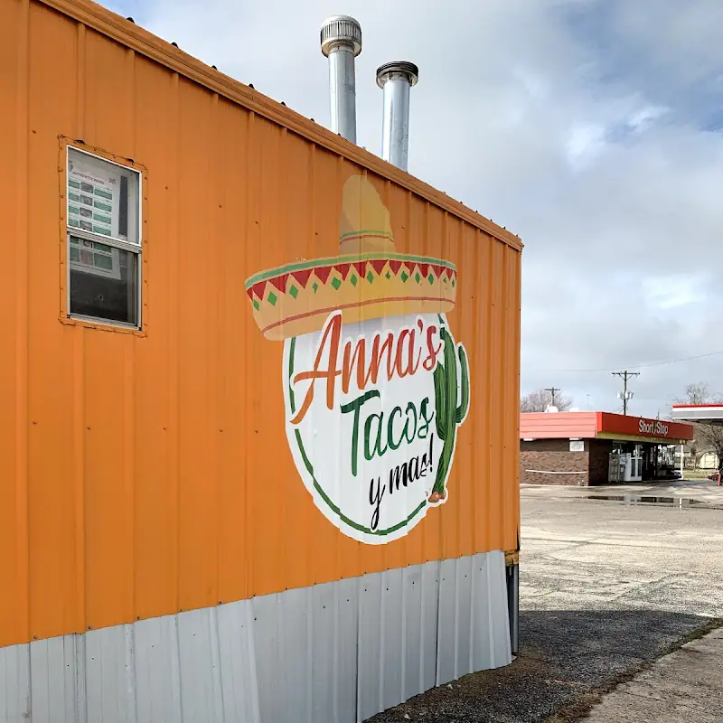 Anna’s Tacos y Mas!