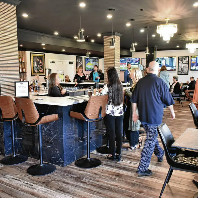Sandbaggers Bar & Grill