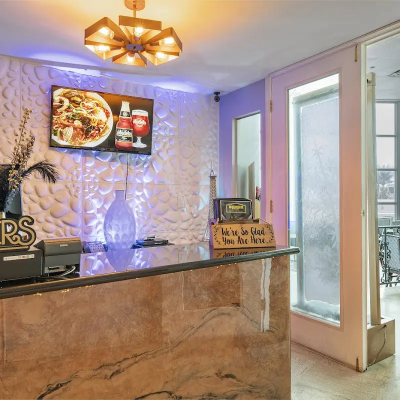 Blu Gin Restaurant and Lounge
