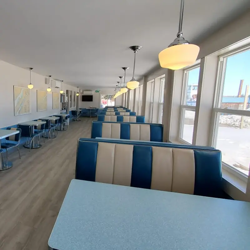 Bridgeview Dockside Restaurant & Patio