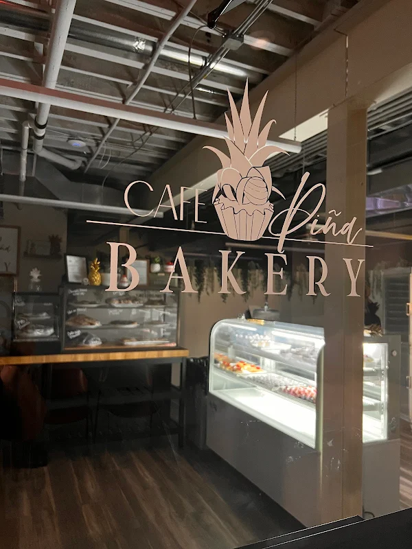Café Piña Bakery