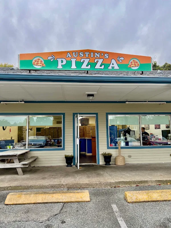 Austin’s Pizza Cape Cod
