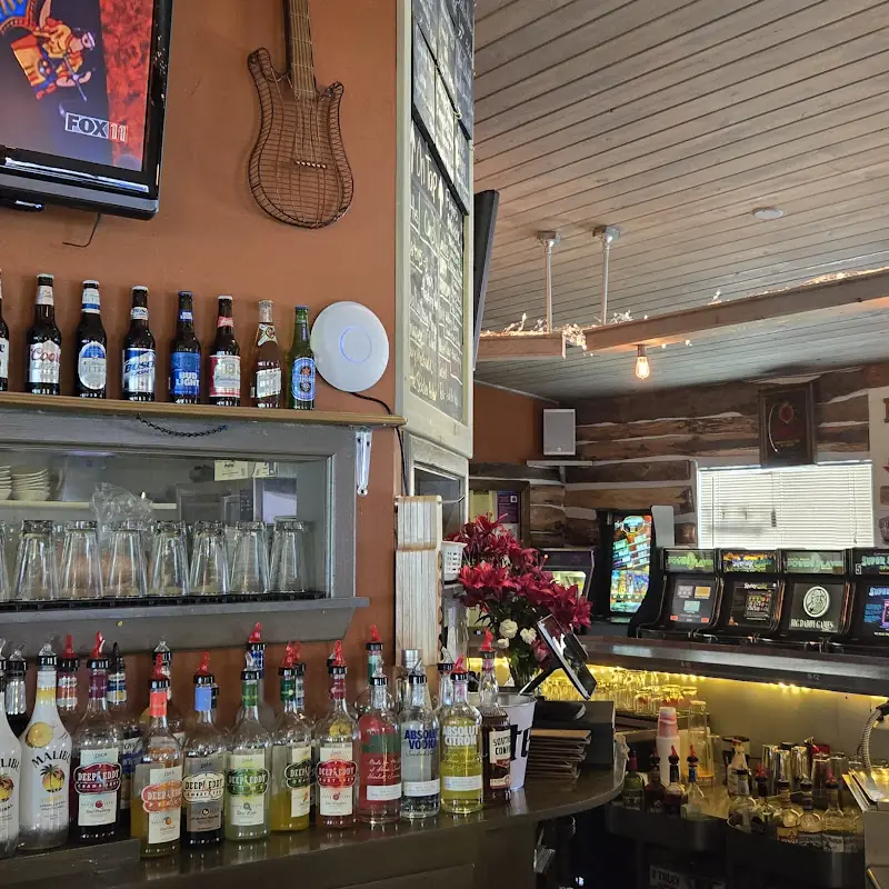 Red's Pub & Grill