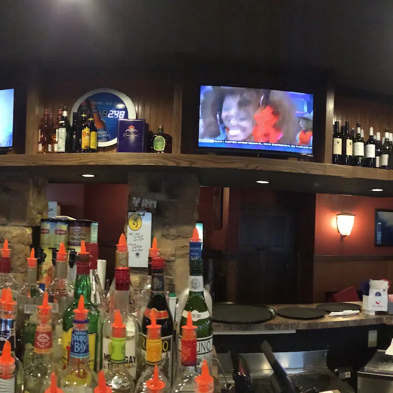 The Hutt Bar & Grill