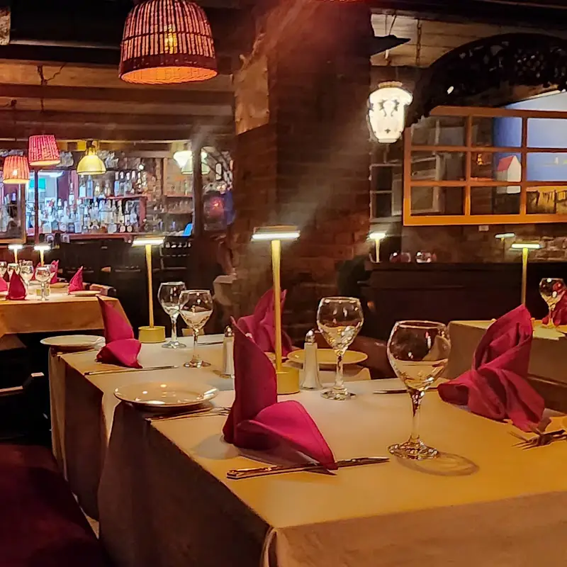 Front Street Restaurant