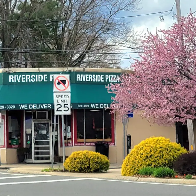 Riverside Pizza