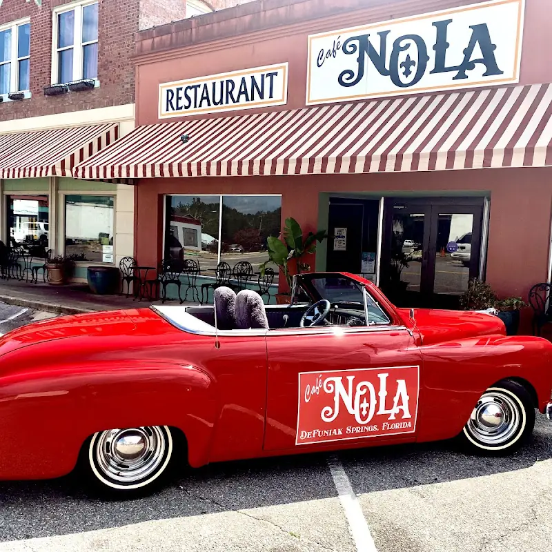 Cafe Nola Defuniak