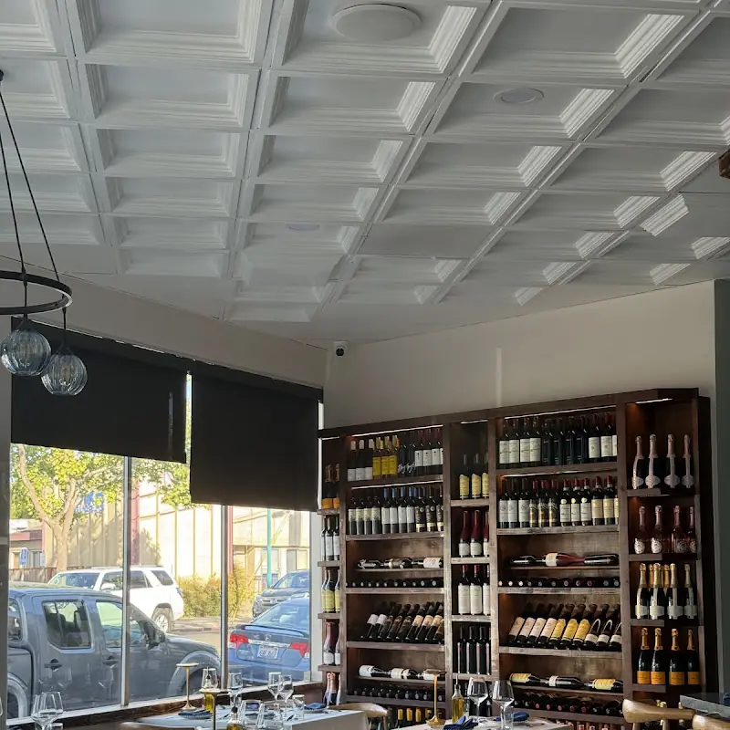 Lavanta Mezze Bar & Restaurant