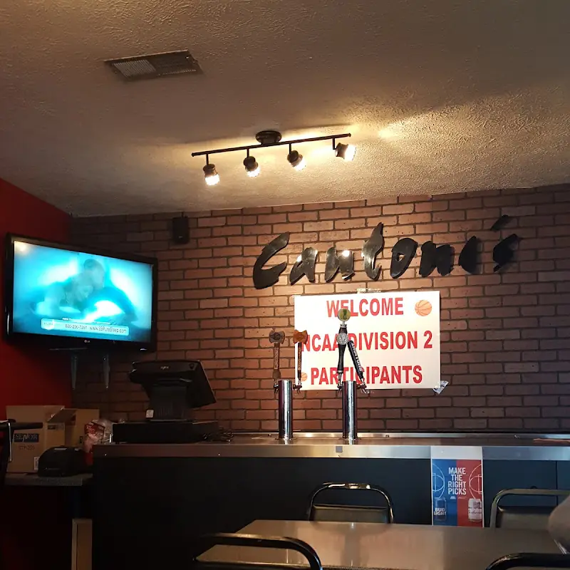 Cantoni’s Pizza