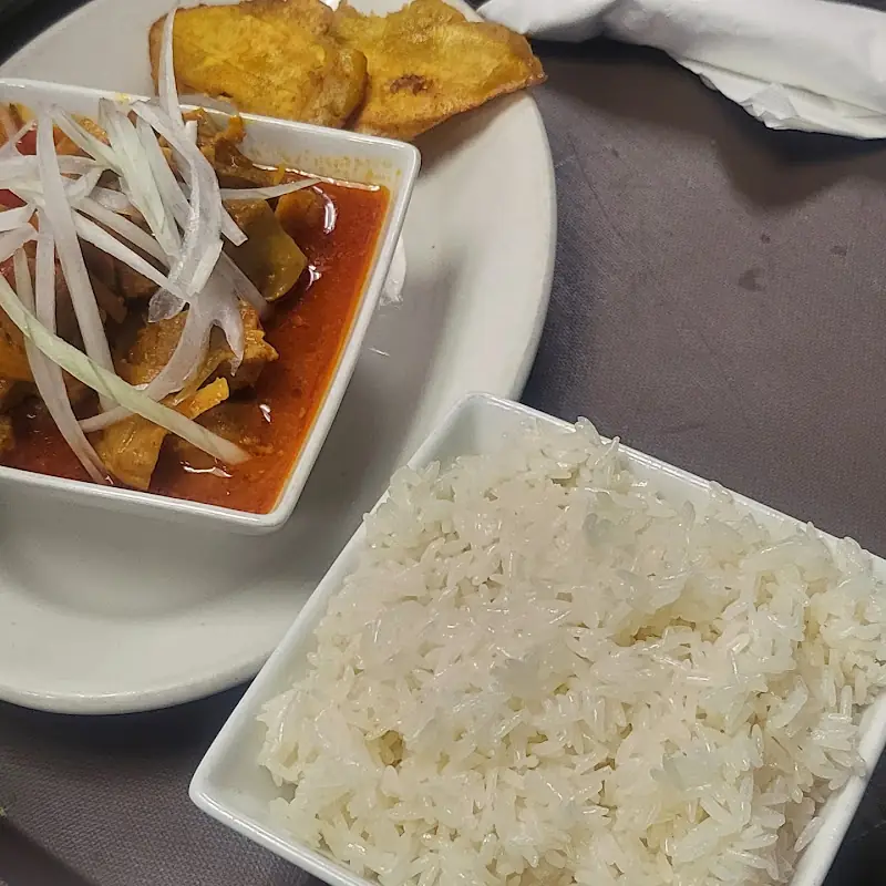 Pwason Gro Sel (Sautéed Red Snapper)