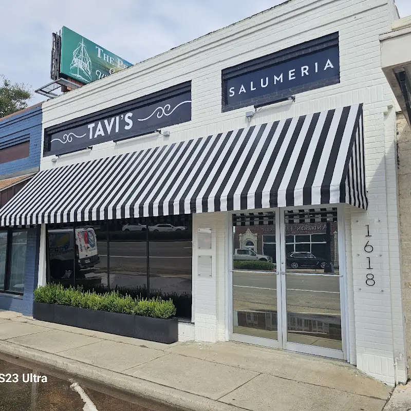 Tavi’s Salumeria