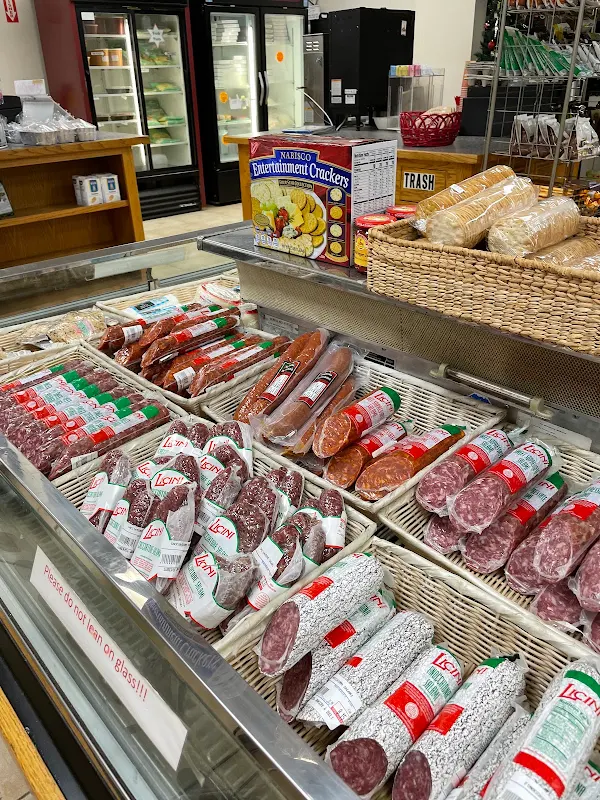 Lubertos Bakery & Deli Inc