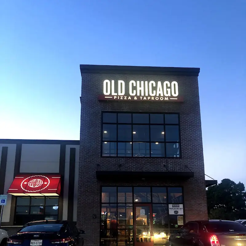 Old Chicago Pizza + Taproom