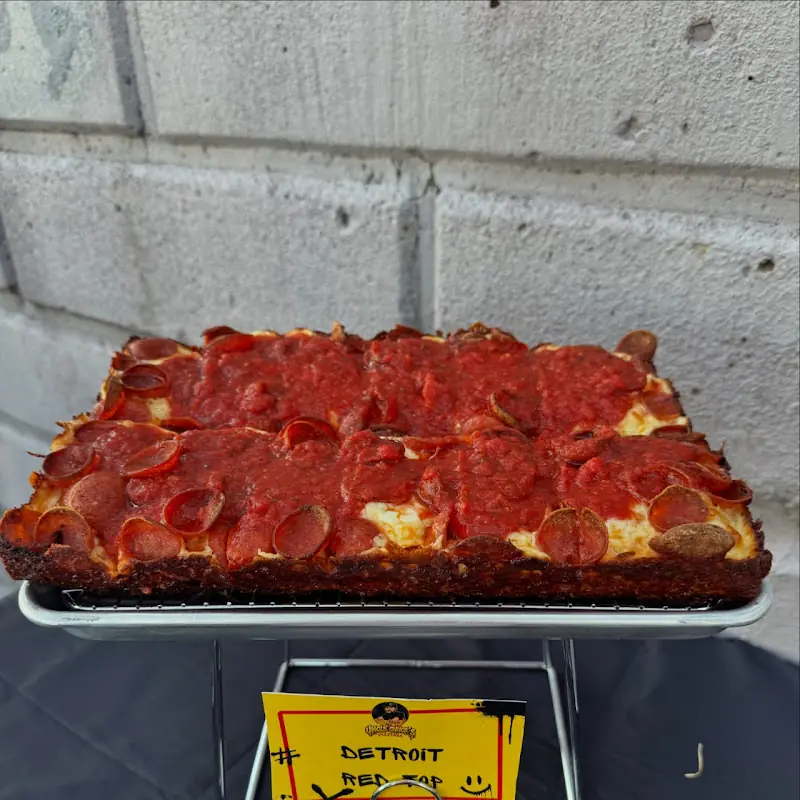 Uncle Chuck’s Pizzeria