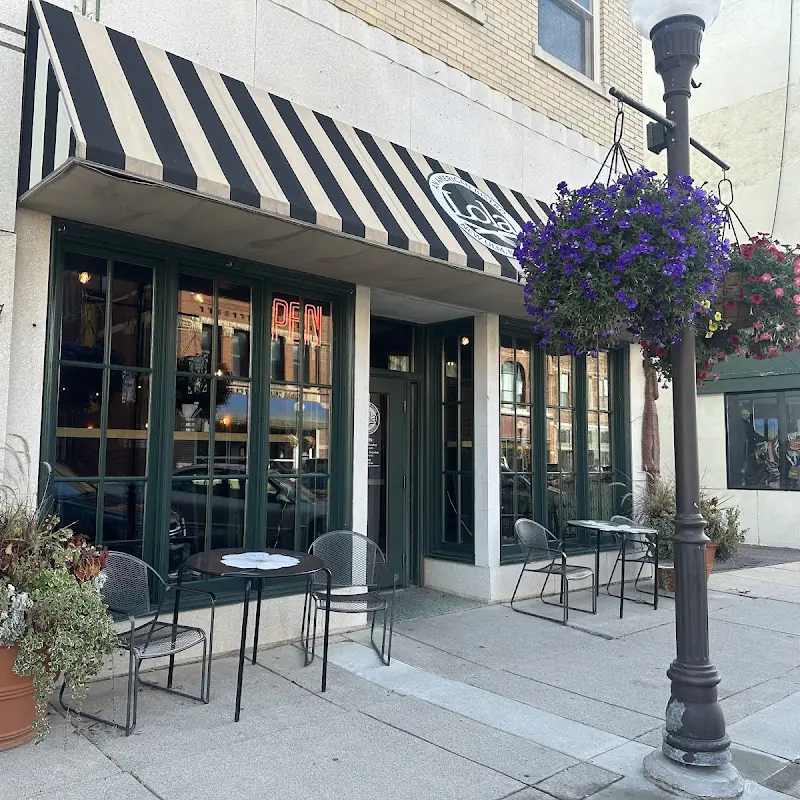 Lola - An American Bistro