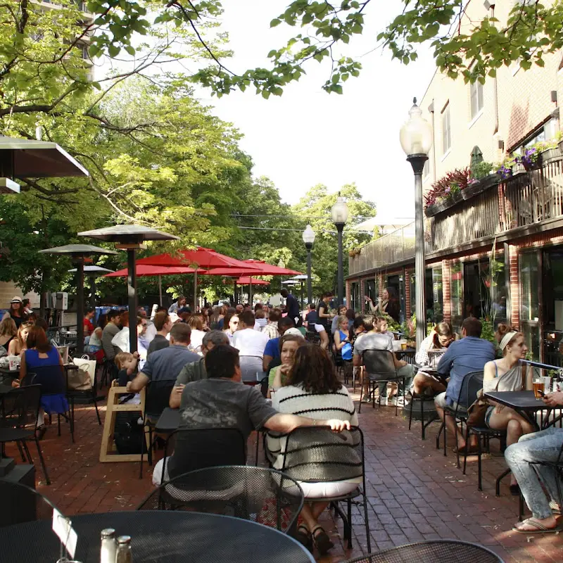 Ranalli's Pizza Bar - Lincoln Park, Chicago