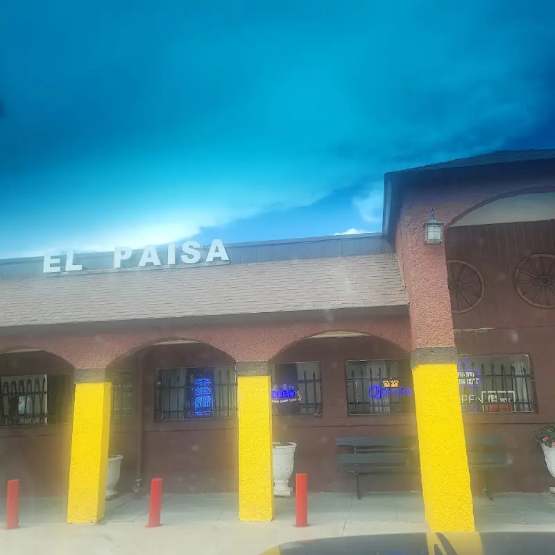 El Paisa Restaurant & Bar