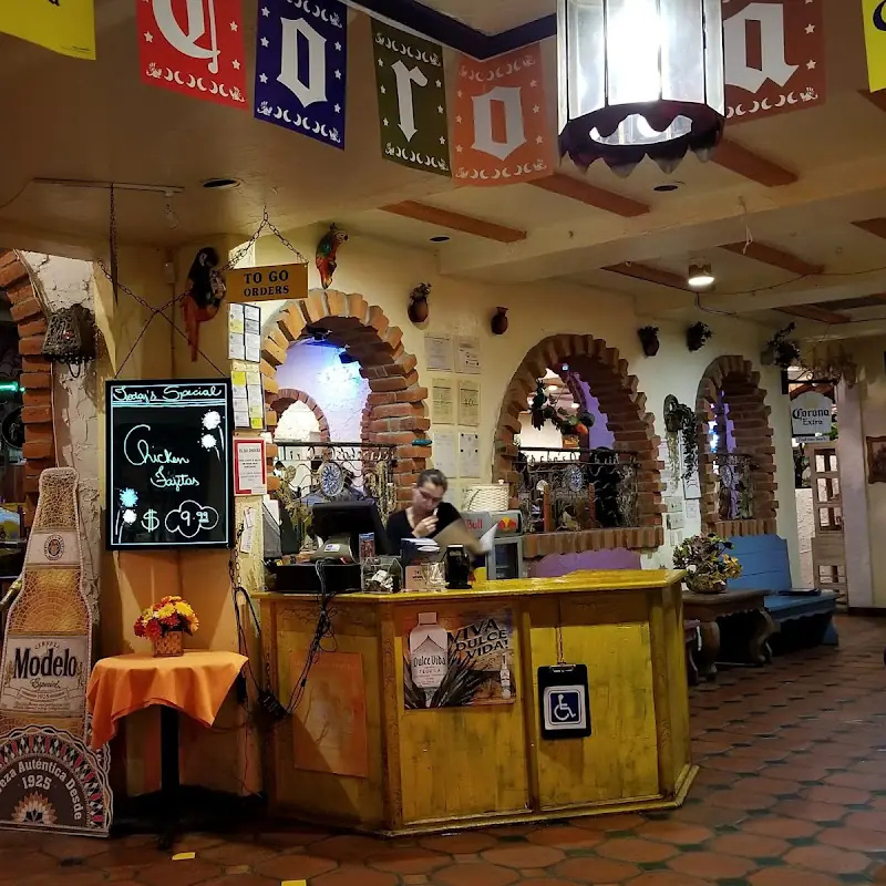 Pelanchos Mexican Grill