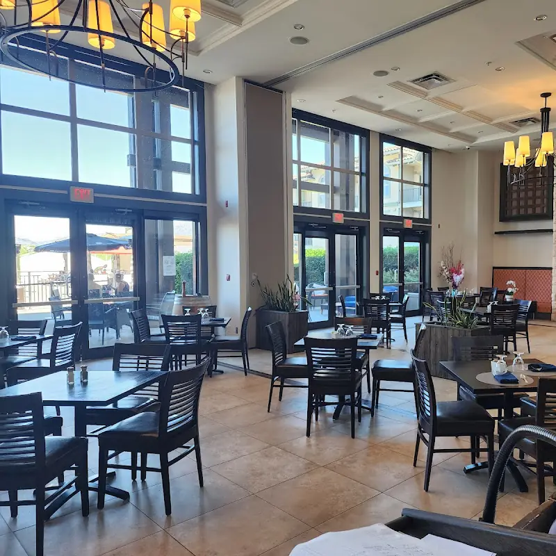 Pointe 49° Restaurant