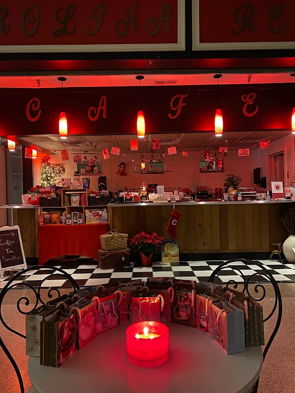 Carolina Red Café
