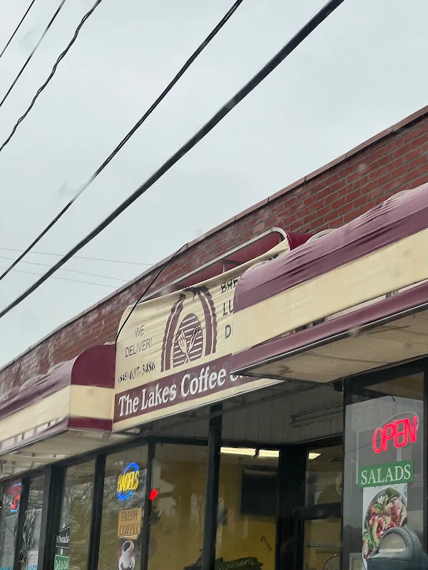 The Lakes Coffee & Deli