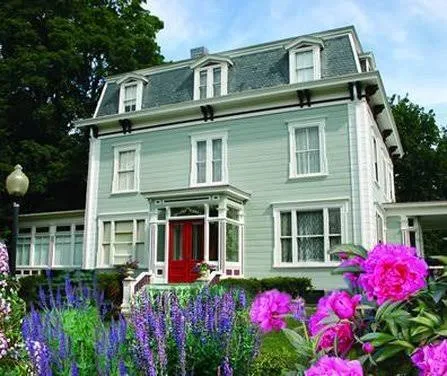 Silver Fountain Inn & Tea Parlor