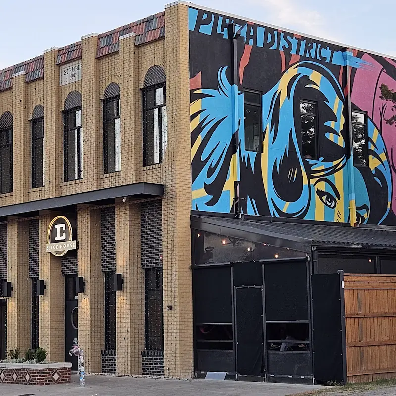 Empire Slice House - Plaza