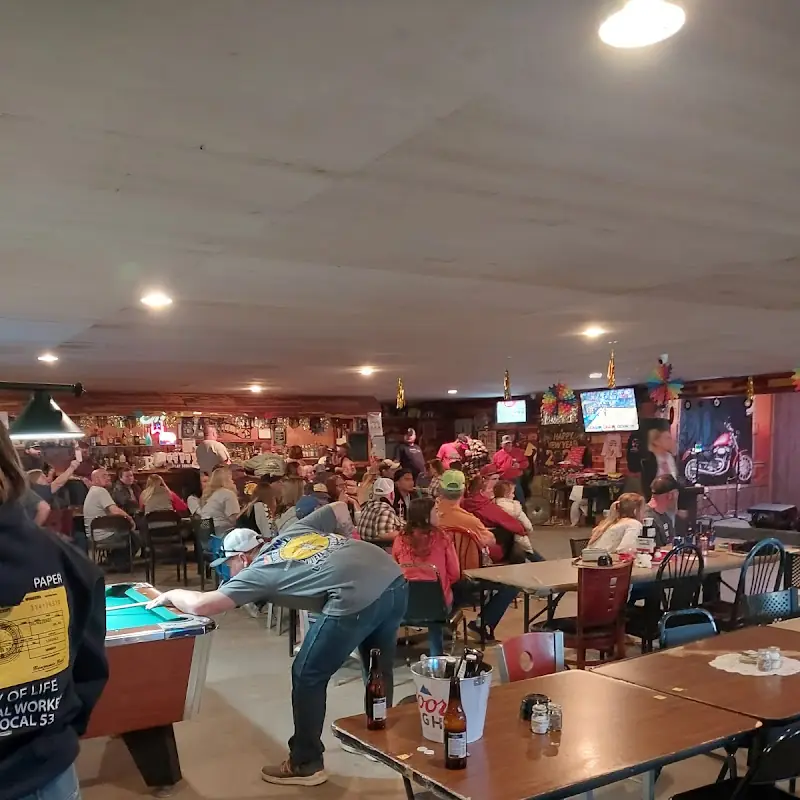 Robyn's Nest Bar and Grill