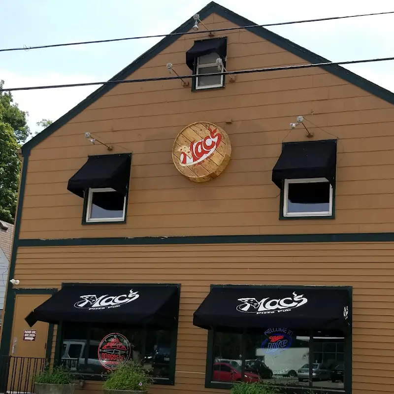 Mac’s Pizza Pub