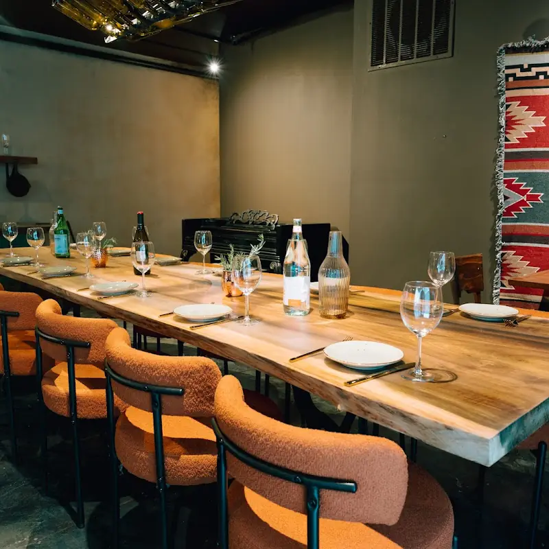 KINTO Cozy & Authentic Georgian Restaurant
