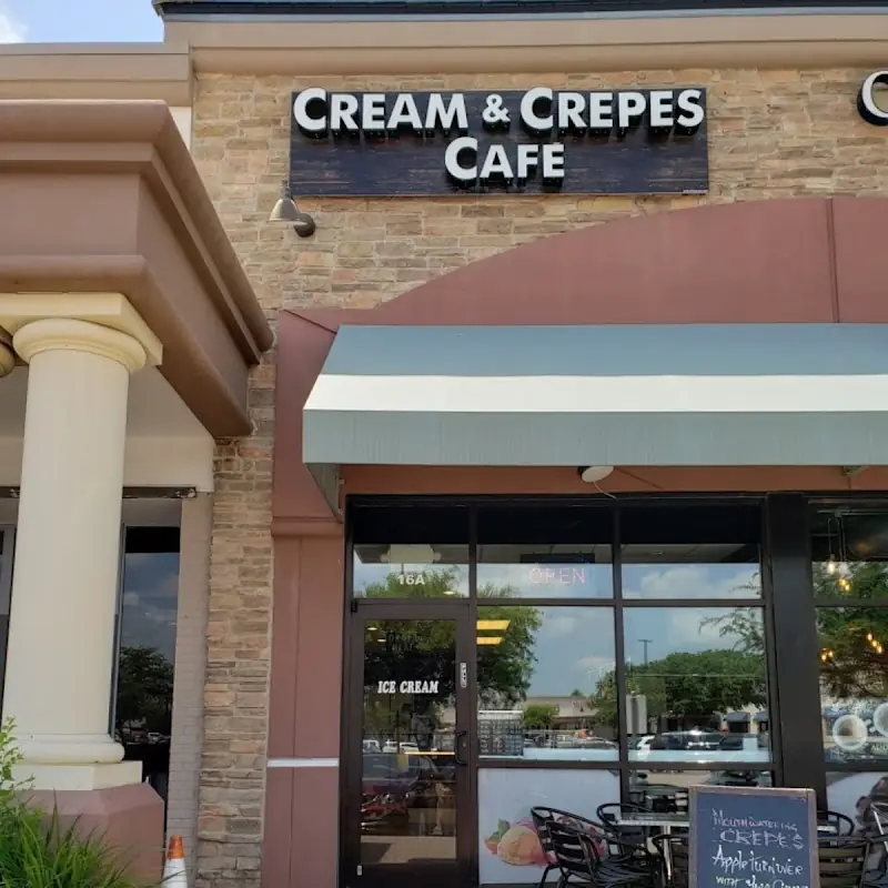 Cream & Crepes Cafe