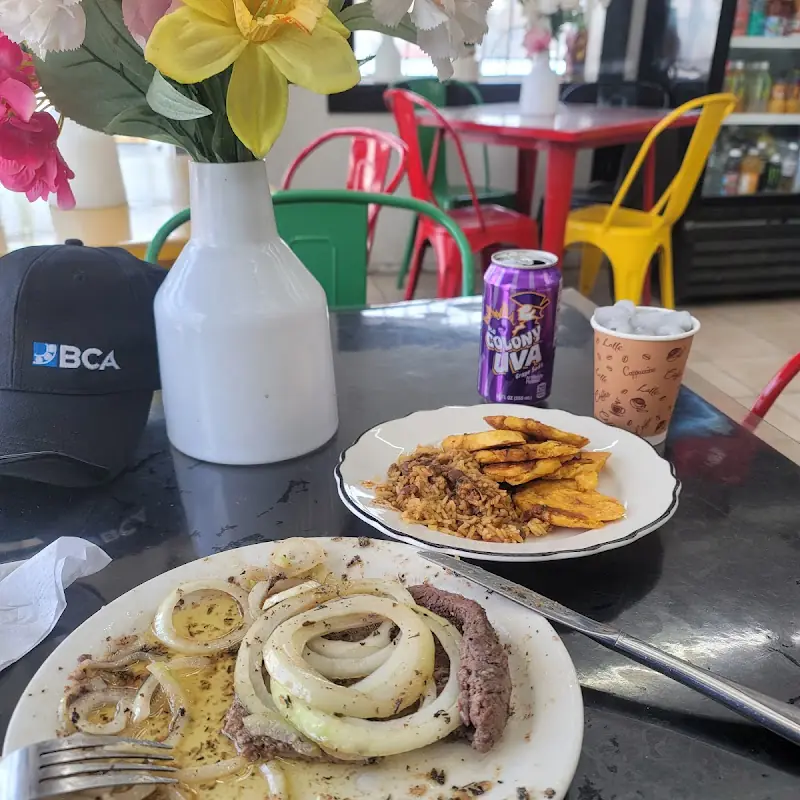 D' Cositas Ricas Restaurant