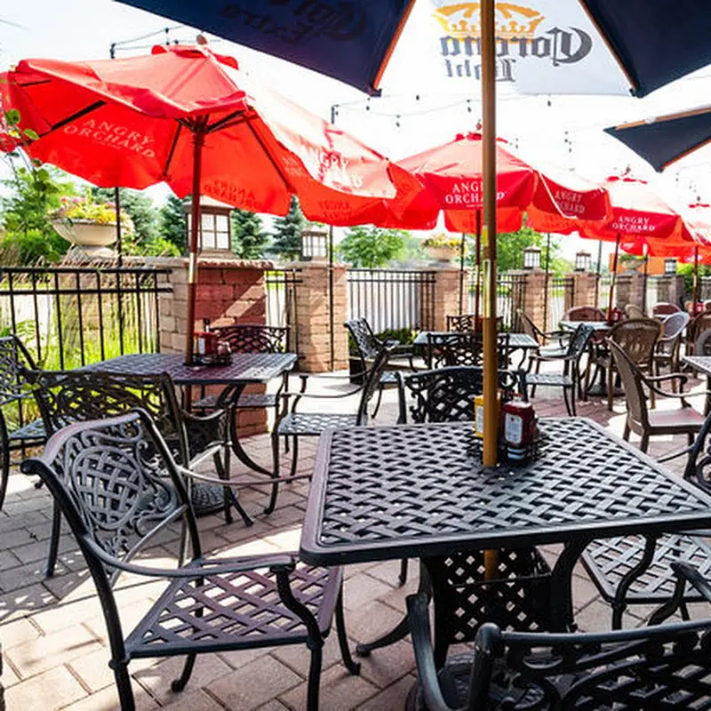 Backroads Burger & Bar