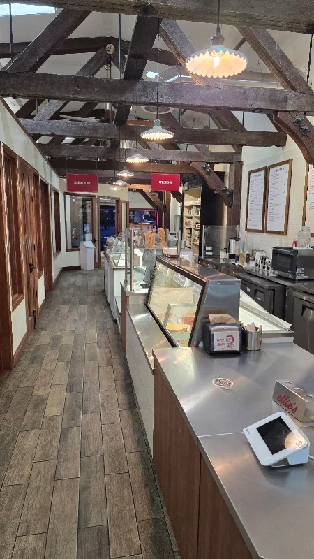 Ellie’s Ice cream & Bodega