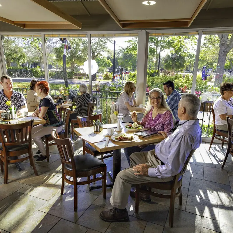 Cafe Alfresco