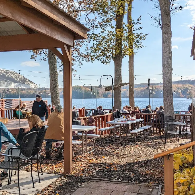 Driftwood Bar & Grill
