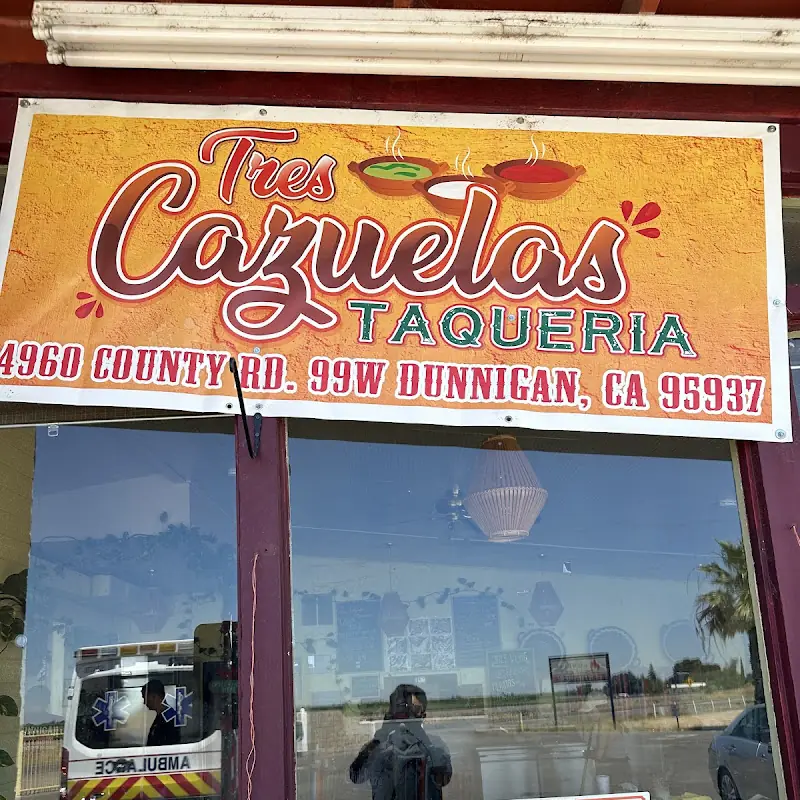 Tres Cazuelas Taqueria