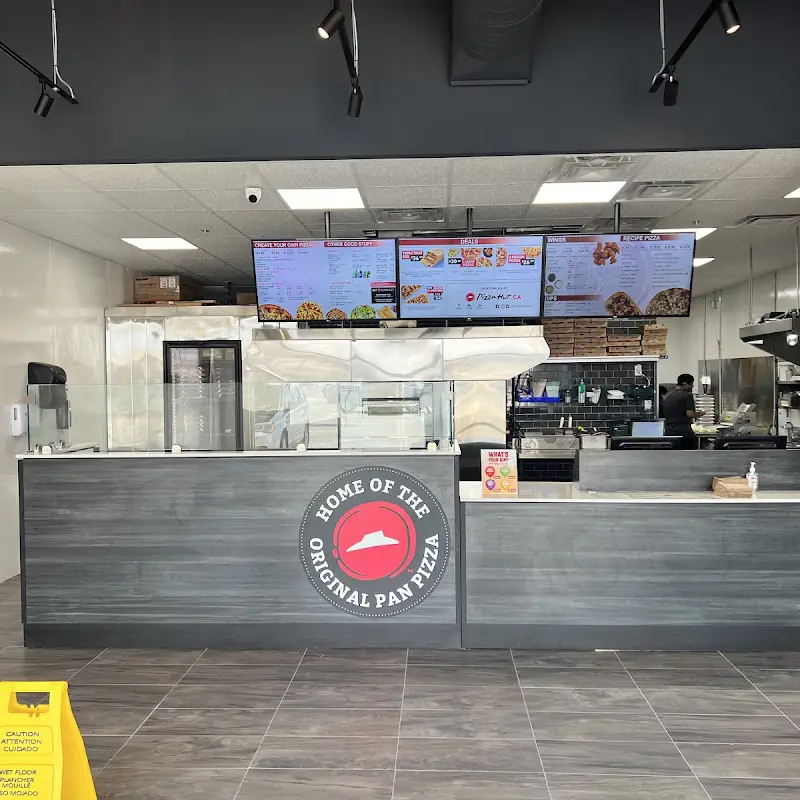 Pizza Hut Amherstburg