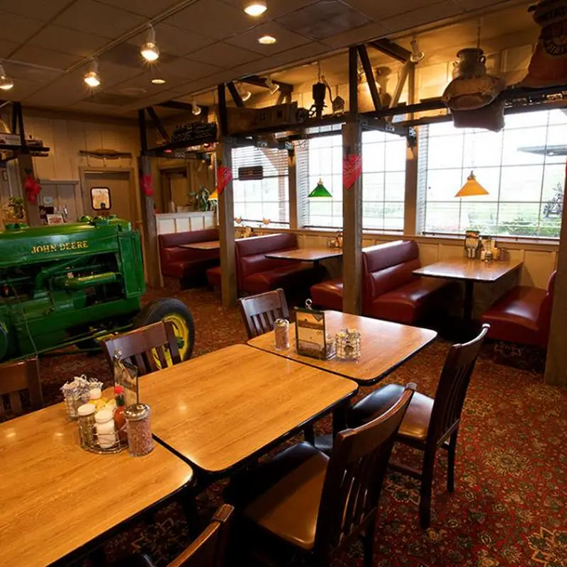 Cousins' Restaurant & Saloon