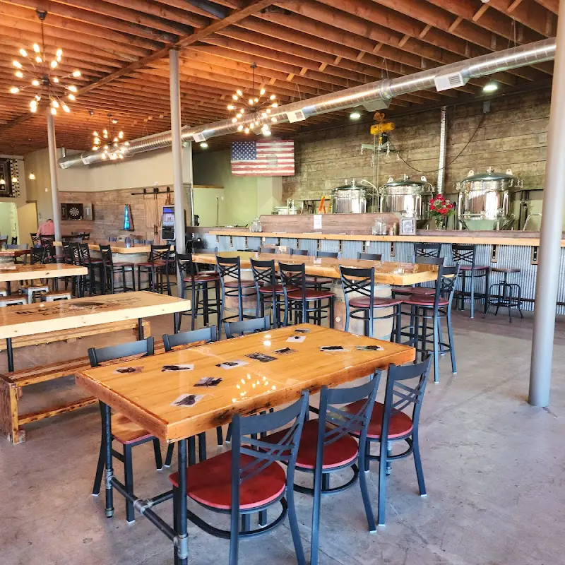 Black Paws Brewing Company