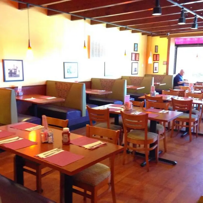 Broadway Diner