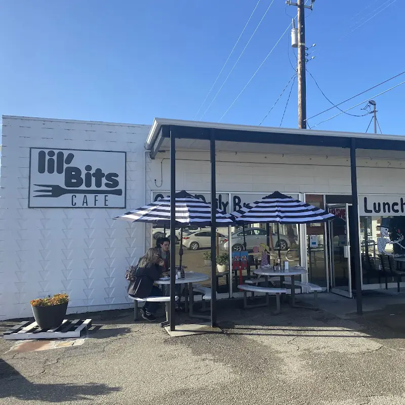 Lil' Bits Café