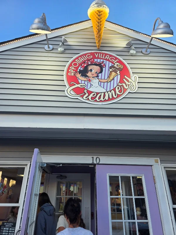 Apponaug Village Creamery